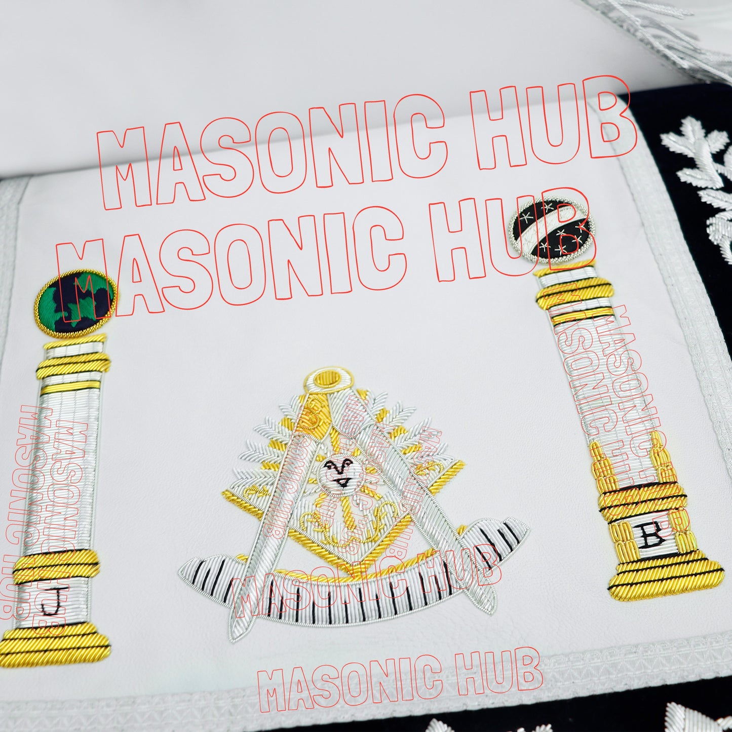 Exquisite Masonic Past Master Apron – A Masterpiece of Tradition & Craftsmanship