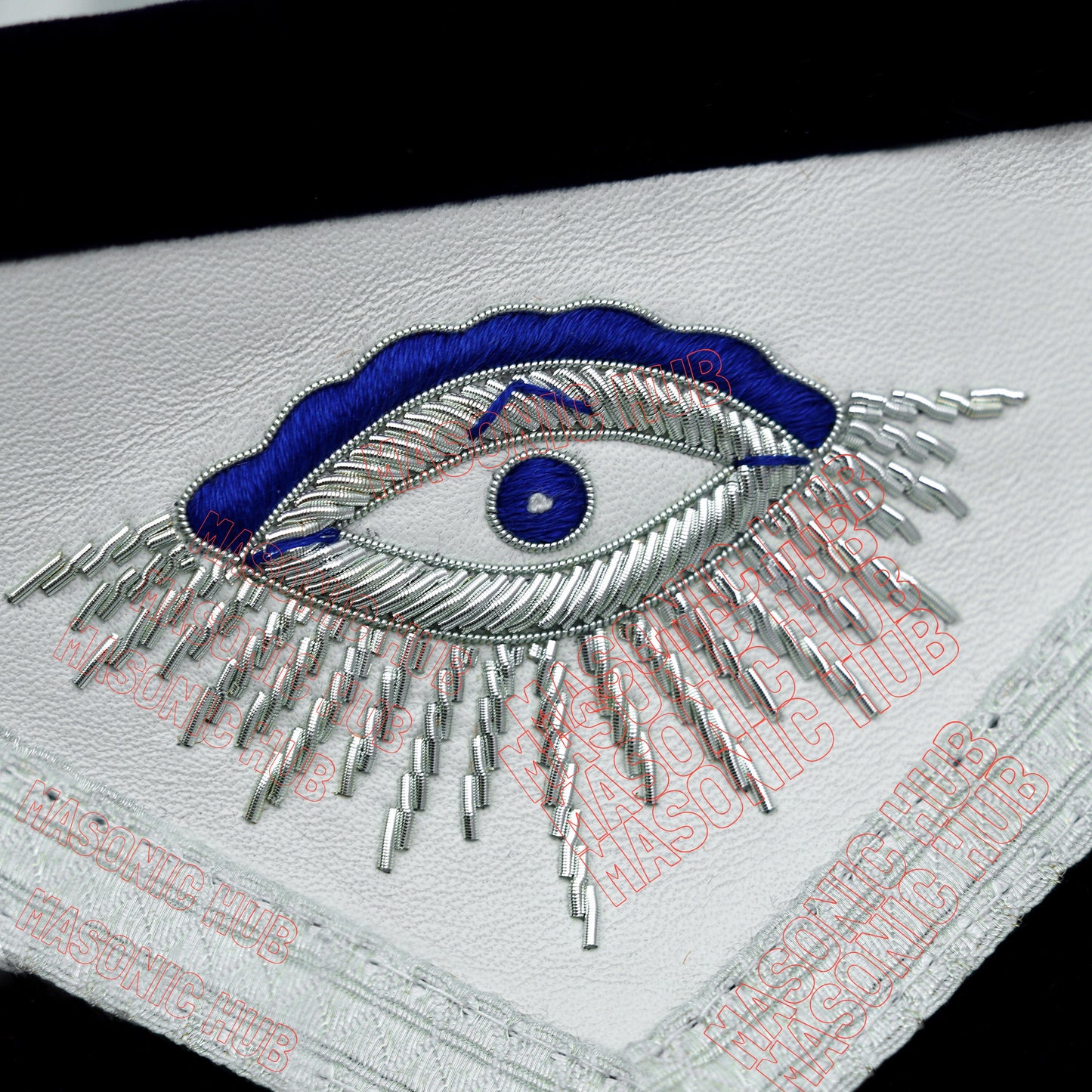 Masonic Past Master Apron – A Masterpiece of Tradition & Craftsmanship