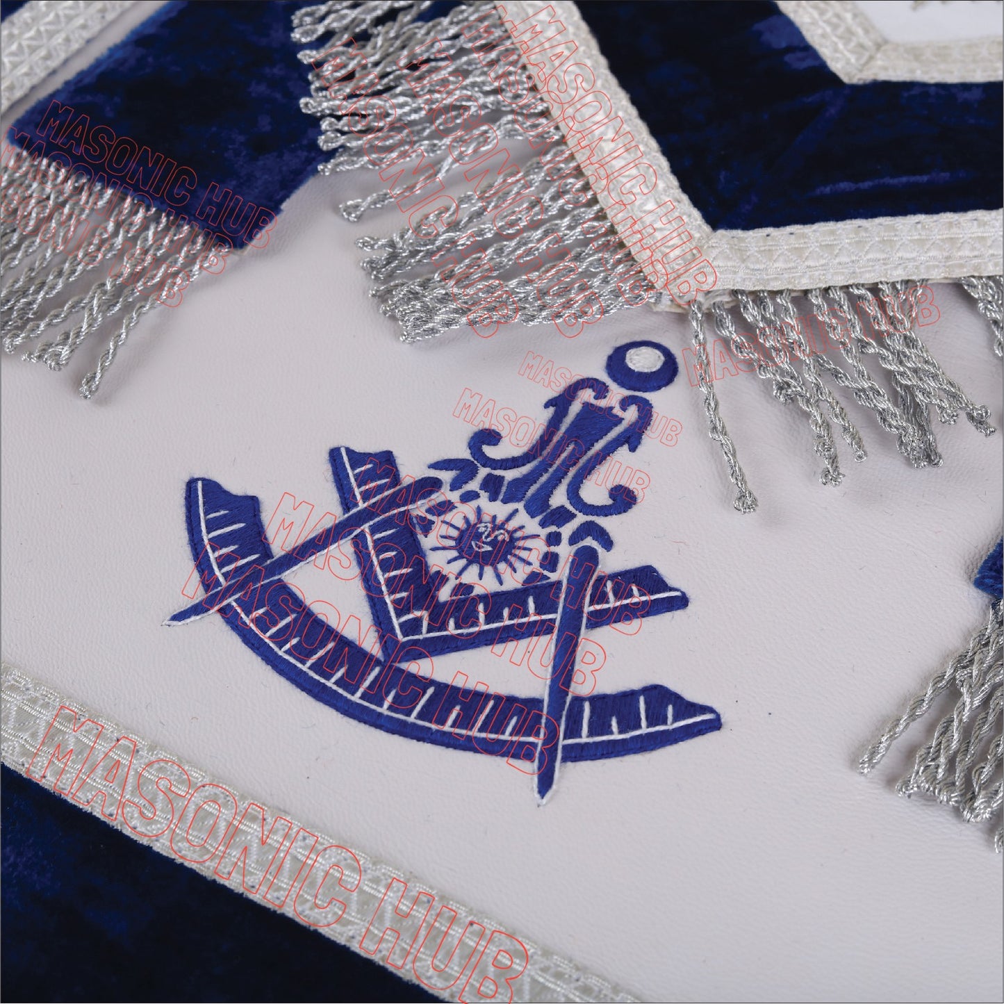 Masterfully Crafted Lambskin Apron with Iconic Past Master Emblem