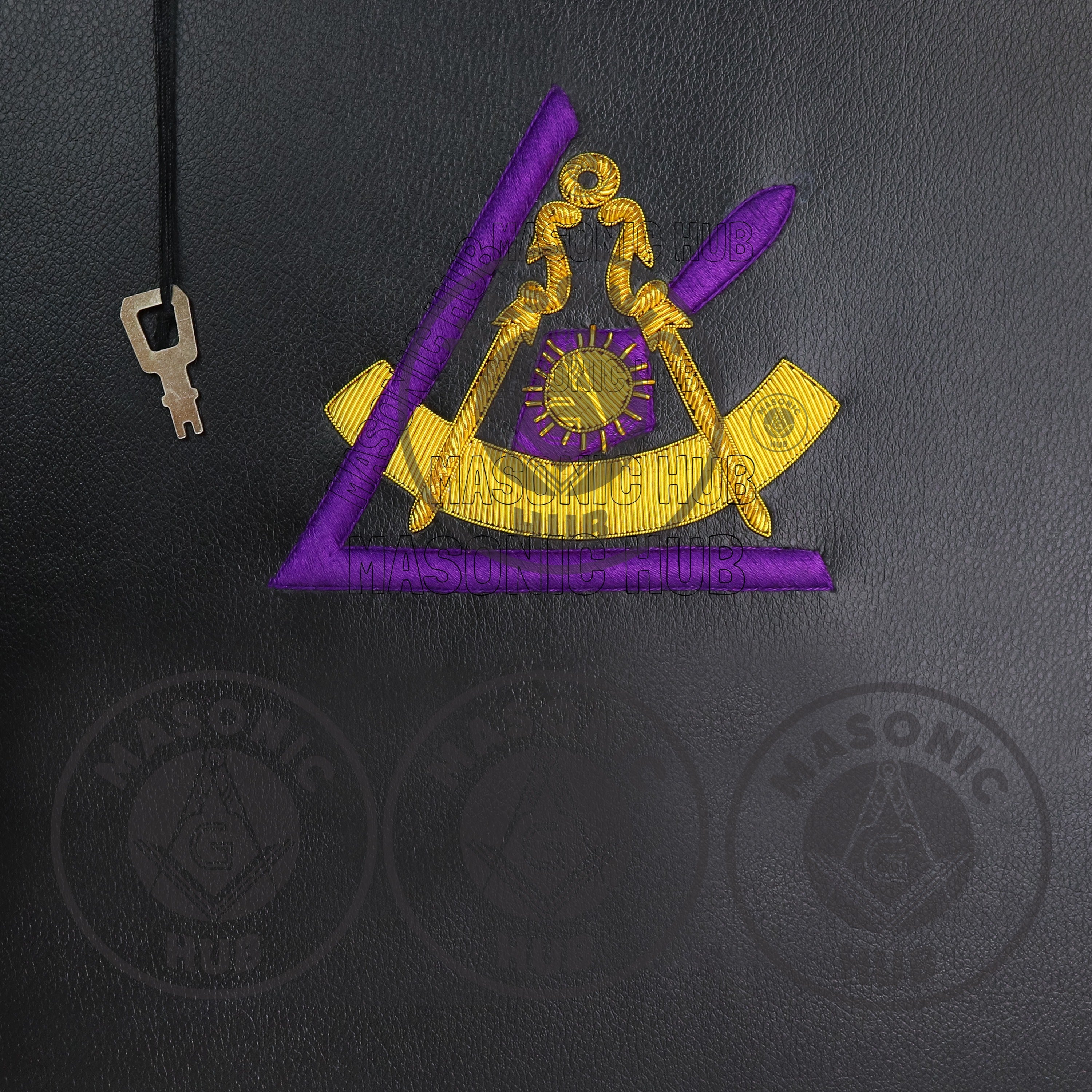 Cryptic (Royal & Select) Mason Apron Case with Lock – Handcrafted Masonic Faux Leather Carrying Case Masonic Hub